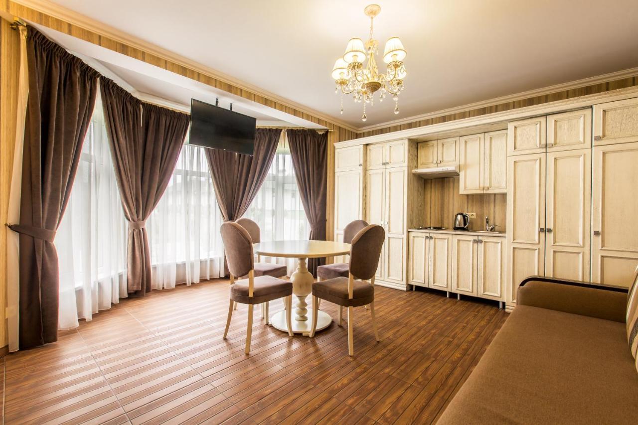Georg Park Hotel Tarashany Eksteriør billede