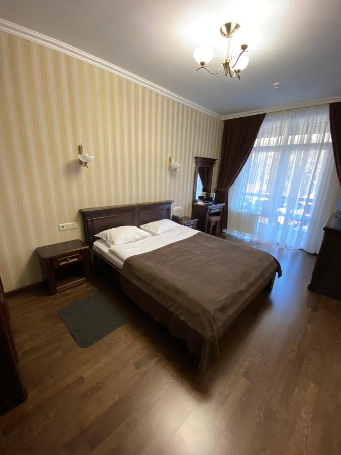 Georg Park Hotel Tarashany Eksteriør billede